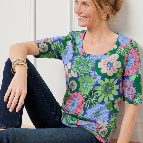 Talbots Floral Cotton Top – Size L | 95% Cotton | Vibrant Blooms | - Picture 2 of 7